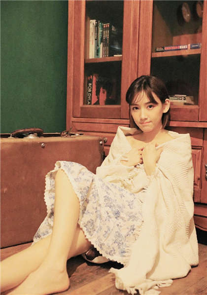 让人湿的不行细节描述-婚礼上的淫乱_情戏书屋