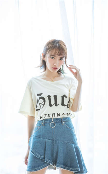 全篇都是肉的np文-第一次爱爱的过程_情戏书屋