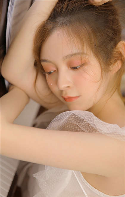 立刻让人湿的污文字-校园肉宠文从头到尾肉_情戏书屋