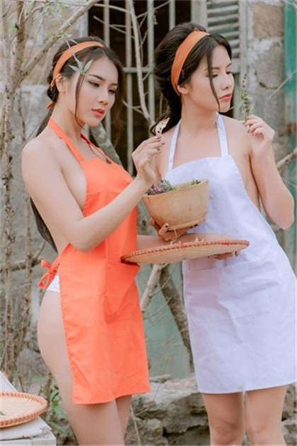 h文 惩罚-两女一男学校百合细节描写_情戏书屋