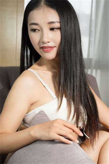 揉捏吸咬乳房小说-腿张开给男朋友舔_情戏书屋