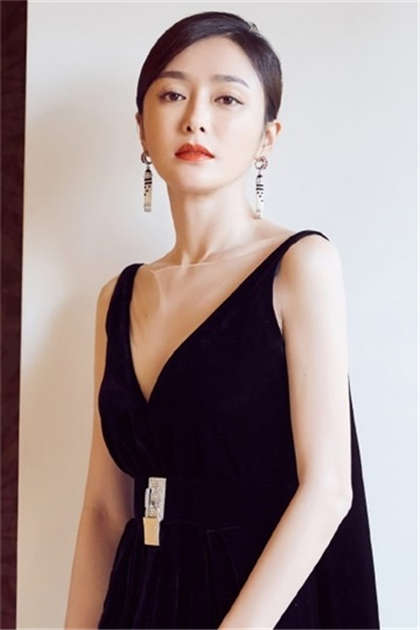 很污很污的超肉短文-乡村大凶器TXT_情戏书屋