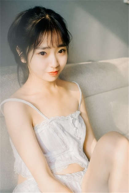 公共汽车上的污文-丝袜好紧...我要进去了_情戏书屋