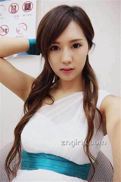 万里亚 科博莱尔小说-粗大挺进同事_情戏书屋