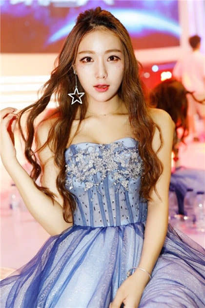 女友小莎敬老院-太大了轻点涨得很慢点_情戏书屋