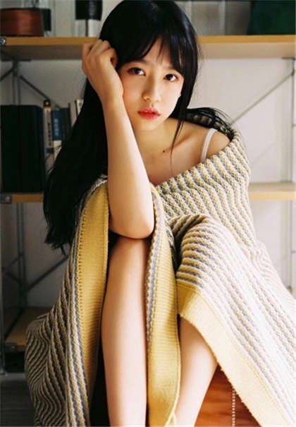 公共场所耻辱h调教全文现代-被男同桌按在桌上强吻_情戏书屋