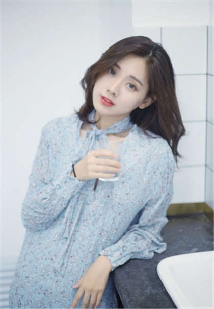 很黄很污的短篇小说-很污的黄文小说名字_情戏书屋