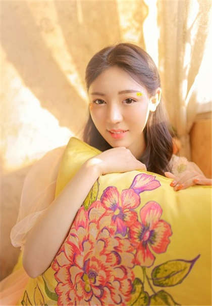 很黄的片段-公车上的轮奸_情戏书屋