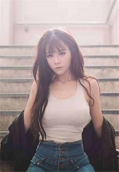 蒋军大深了-看完让人下面湿得不行流水的文字_情戏书屋