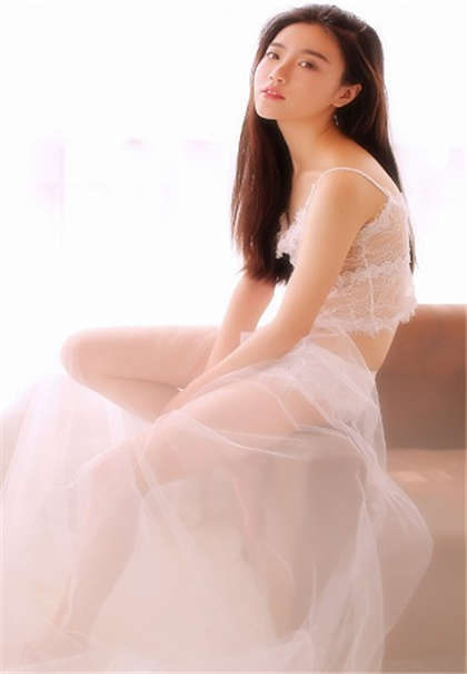 和大学老师恩啊-他用手指拨开花珠h_情戏书屋