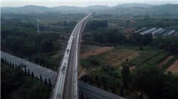 算力硬件股多股下挫，中际旭创等股跌超4%