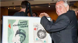 “钱去哪了？还会给大股东输血吗？”两家头部物企遭小股东追问