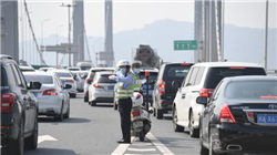 博通大涨、英伟达下跌，“AI芯片”牵动整个美股