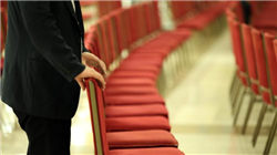 今年最大IPO诞生，宁德时代全球化豪赌背后，藏着哪些隐忧？