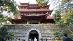 艾瑞观察：从快手遭黑灰产突袭看2025中国网络安全态势