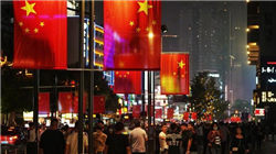 巴菲特谈卸任CEO：开始偶尔失去平衡，但仍然保持敏锐的头脑，仍打算继续工作