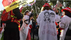 上市以来首亏，昆仑万维的“扮猪吃股民”走到了尽头？