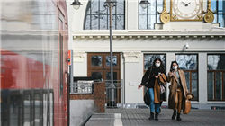 王健林的“限高”与贾国龙的“退网”