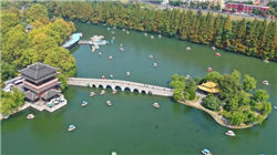 工作签10万、绿卡100万、白金卡500万！特朗普大幅提高“美国移民门槛”，印度人懵了！